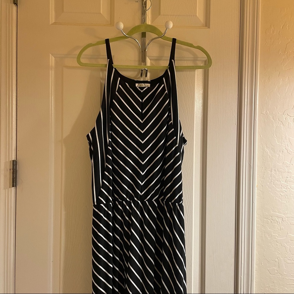 B&W striped maxi dress